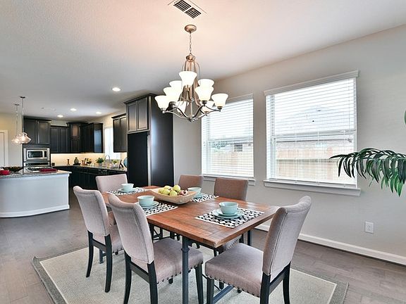 The Marcann - Dining