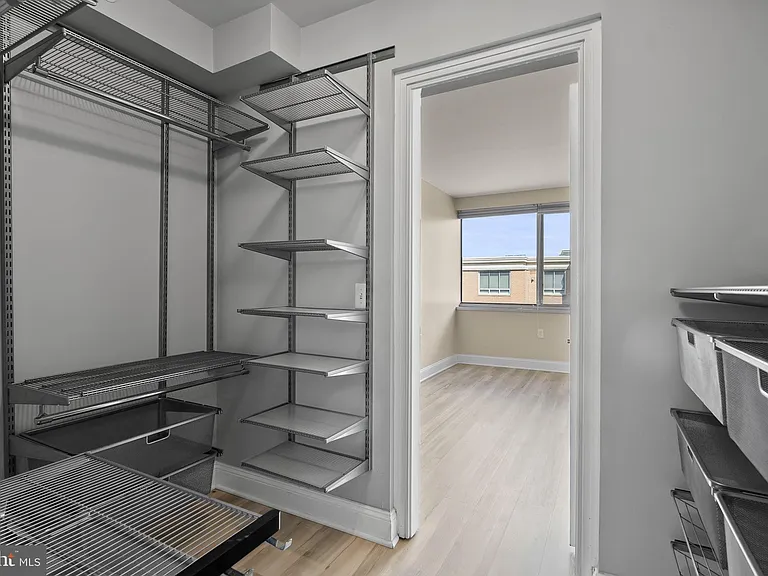 800 4th St SW #S513 — Photo 18