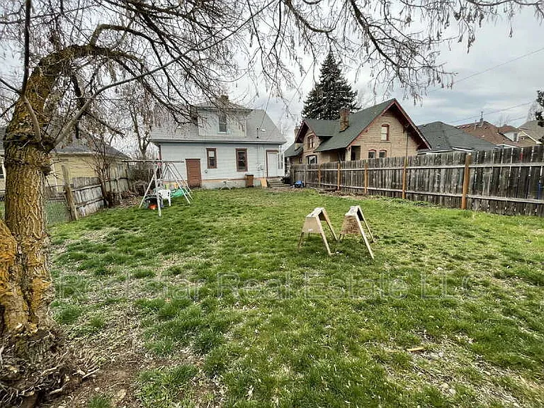 519 E Ermina Ave — Photo 27