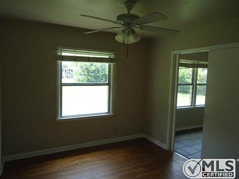 5th image of 5308 Ira St N