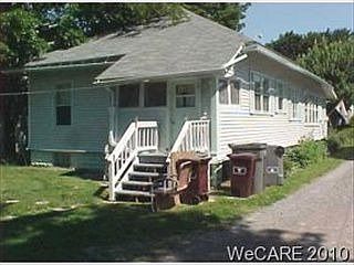 1st image of 915 W Elm St