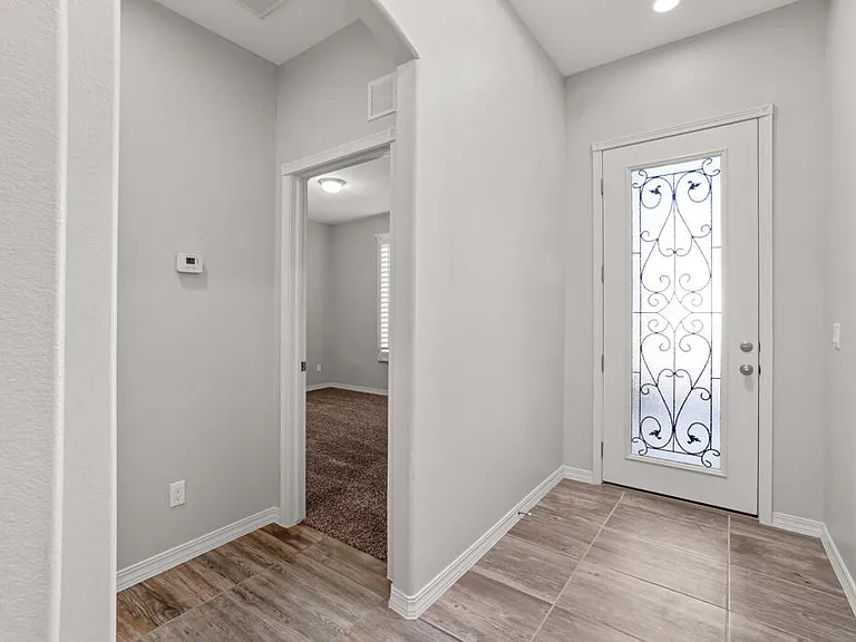 1740 Eased St — Photo 6
