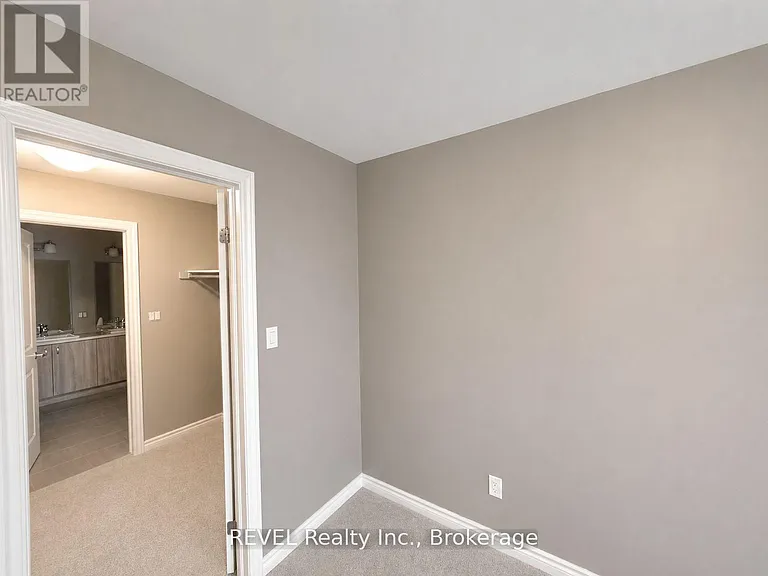 9 Caroline St — Photo 7