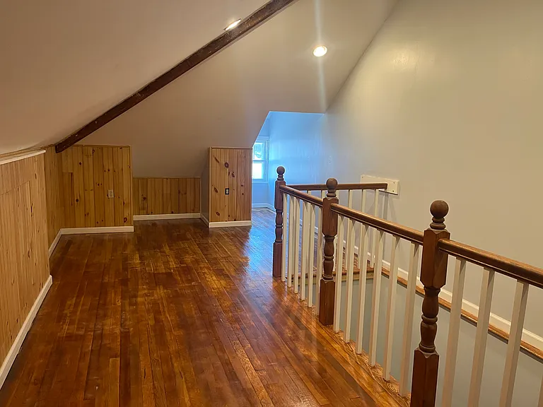 84 W Green St — Photo 25