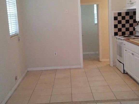 3rd image of 3723 E Wilder Ave
