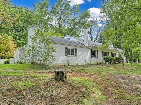 3990 Winding Way Rd SW, Roanoke, VA 24015