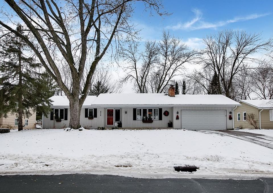 1st image of 8006 Dakota Ave