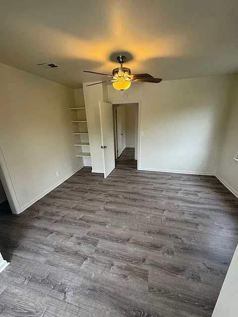 2 Bedroom - 1 Bath - Second Floor Apartment — Photo 4