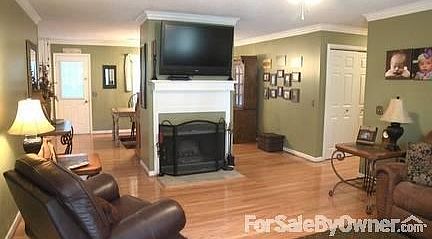 Great Room
						:
						Hardwood Throughout!