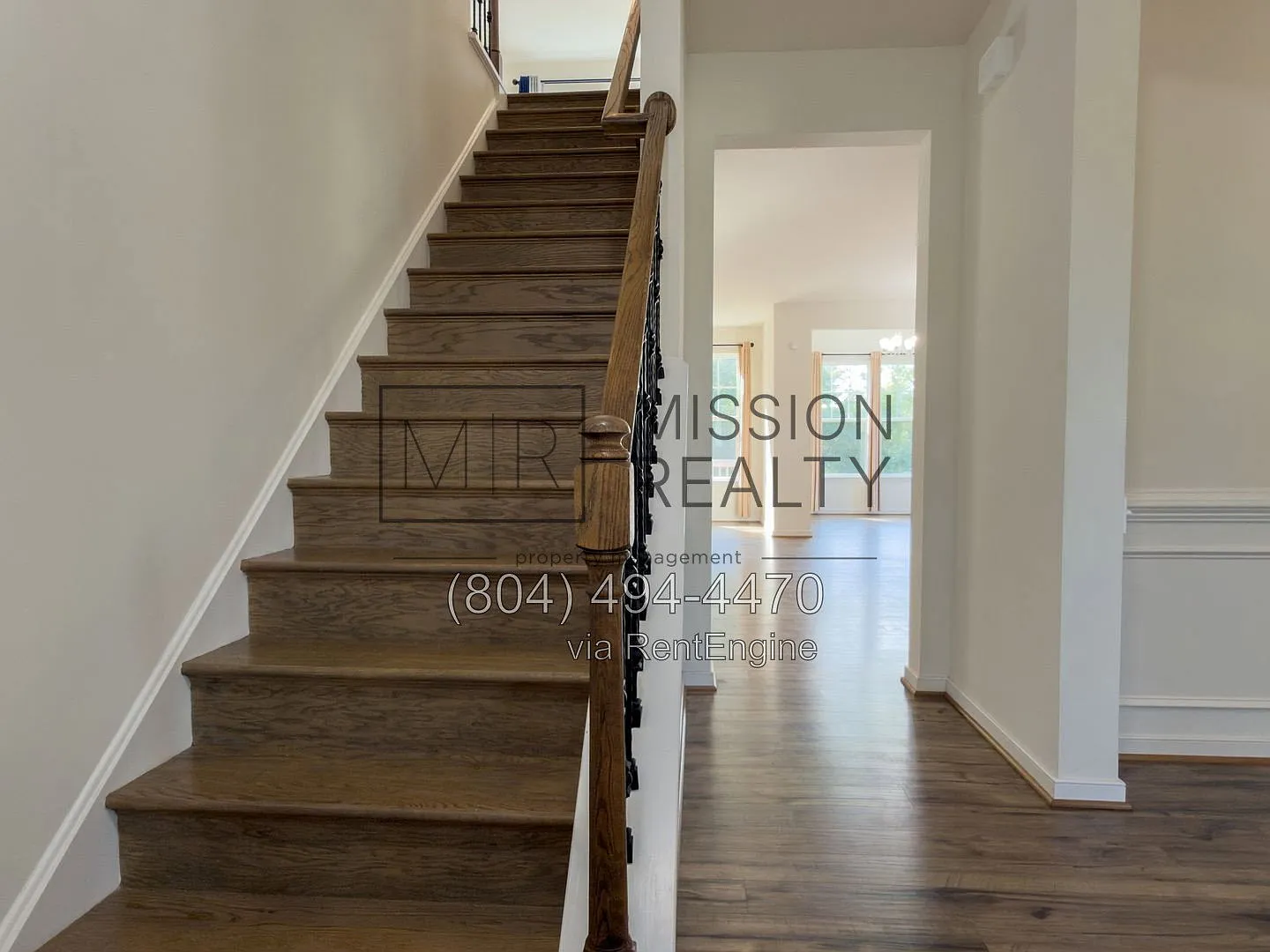 4 bed, 3.0 bath, 2463 sqft, $3,200 — Photo 4