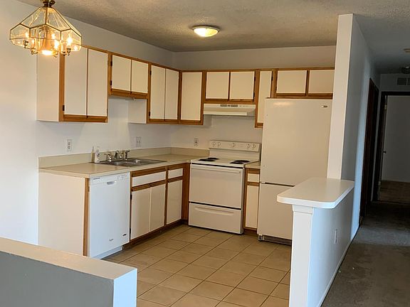 2nd image of 43345 Cape Dr