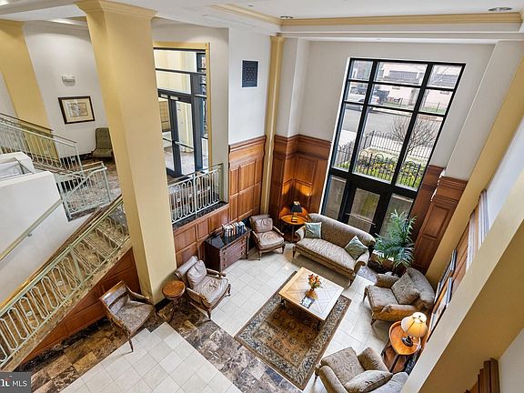 5th image of 401 13th St NE APT 313