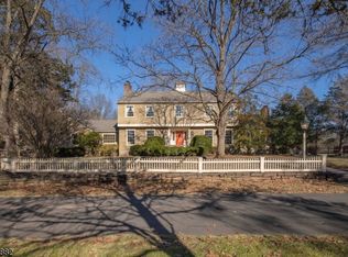 8 Laomatong Way, Bedminster, NJ 07921