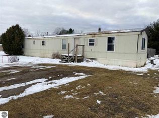 2924 Adam Ln, Grawn, MI 49637