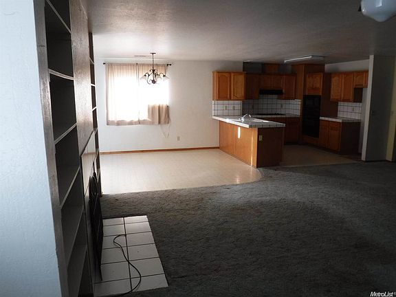 5th image of 4832 E Dahlia Dr