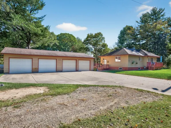 414 Grove Rd NE, East Bethel, MN 55092