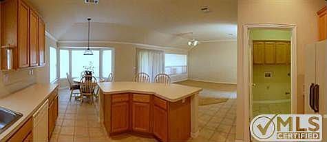 4th image of 9409 Trailwood Dr