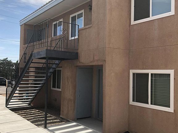 3rd image of 1808 Buena Vista Dr SE #3