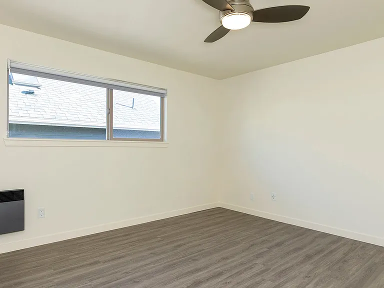 Go Long Apartments — Photo 22