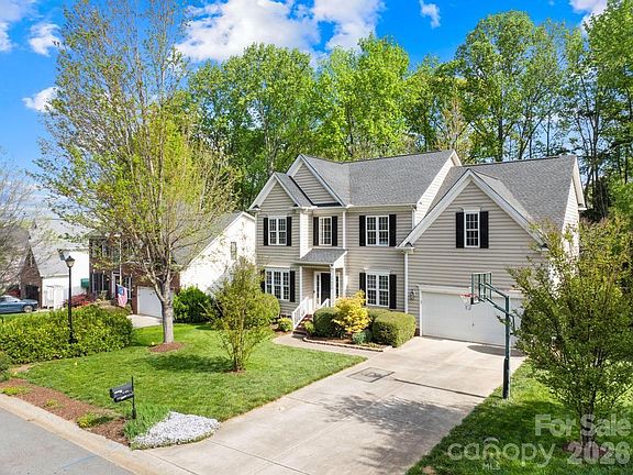 3rd image of 17028 Hampton Trace Rd