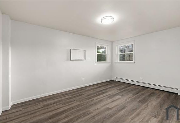 5th image of 3119 W Wabansia Ave Unit 2