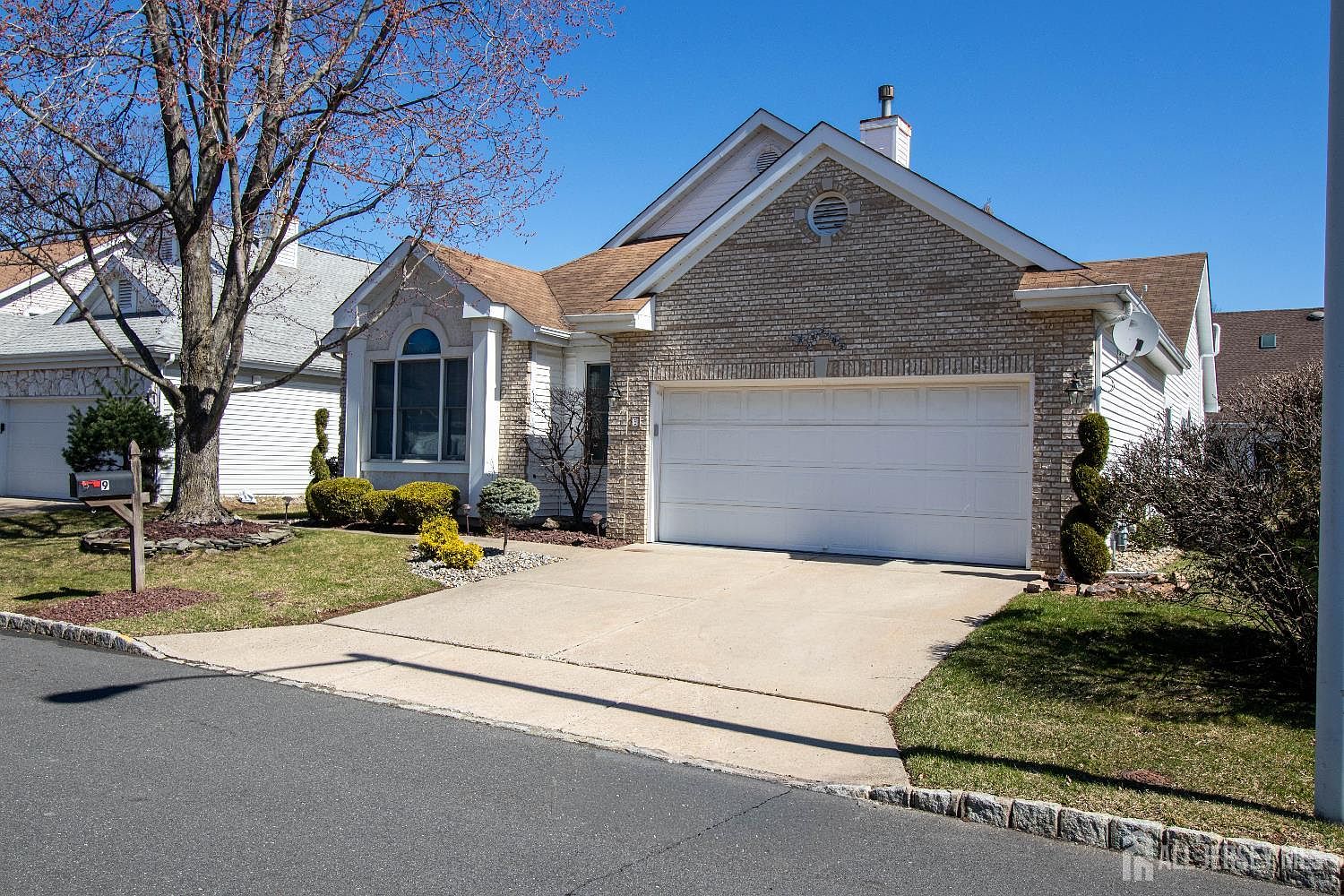 9 Brighton Ct