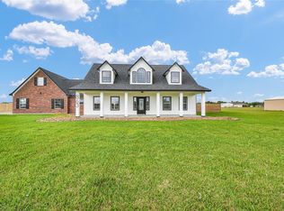 863 Bunkhouse Trl, Angleton, TX 77515