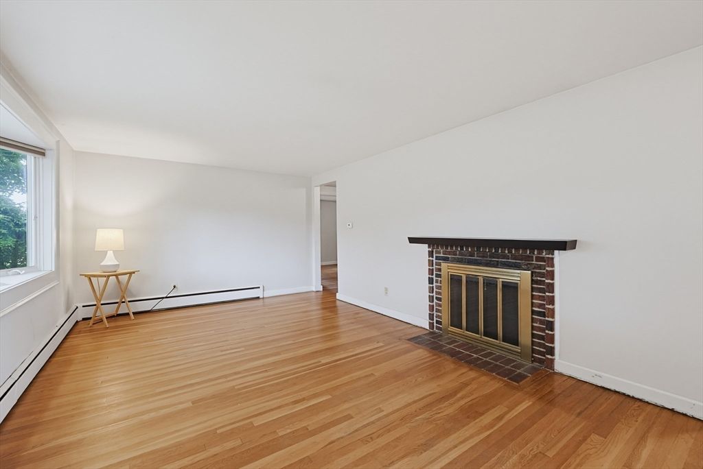10 Magnolia Ter, Stoneham, MA - More