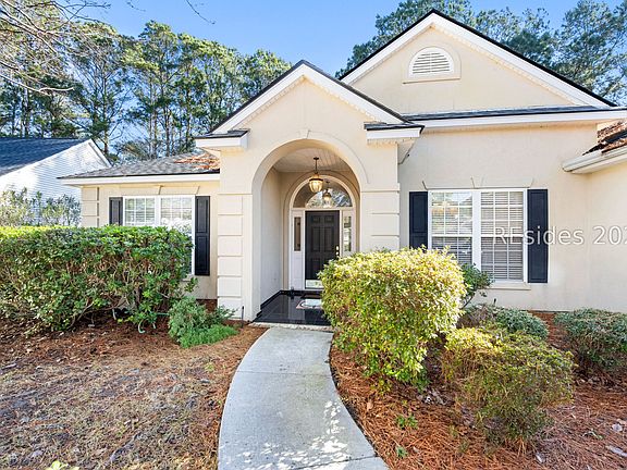 4th image of 99 Muirfield Rd