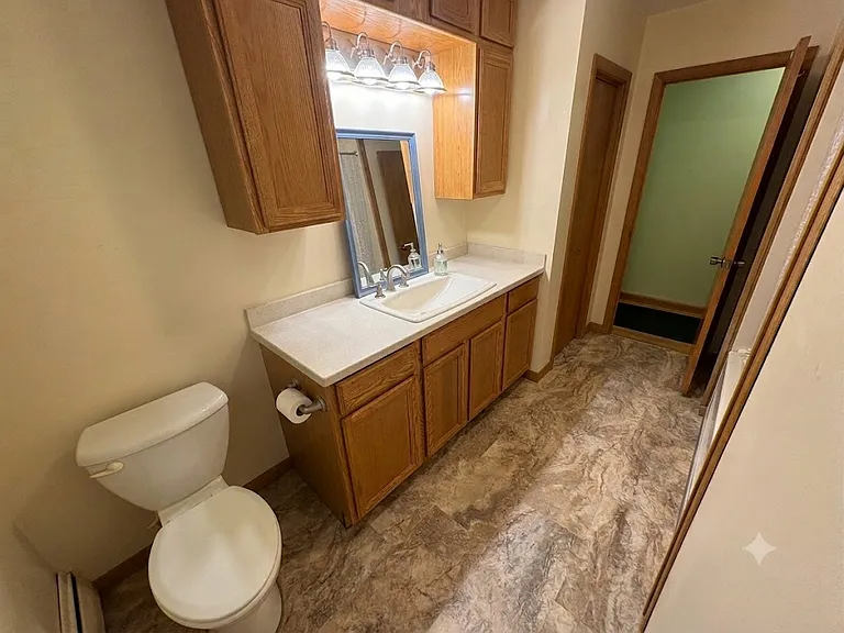 3580 Slinger Rd — Photo 20