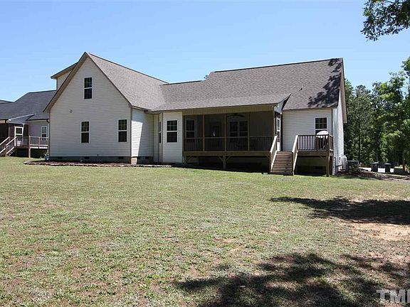 3rd image of 36 Peanut Cir