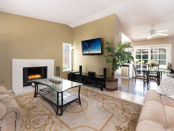 3rd image of 25923 Palomita Dr