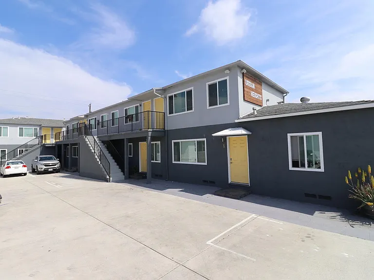 3853 Cherokee Ave #I — Photo 2