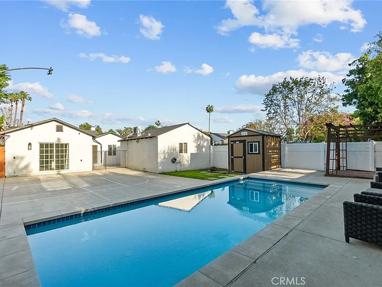 5937 Ranchito Ave — Photo 5
