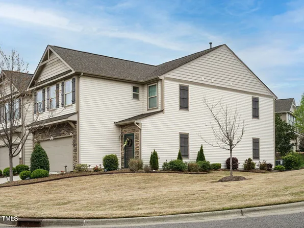 124 Winifred Dr, Morrisville, NC 27560