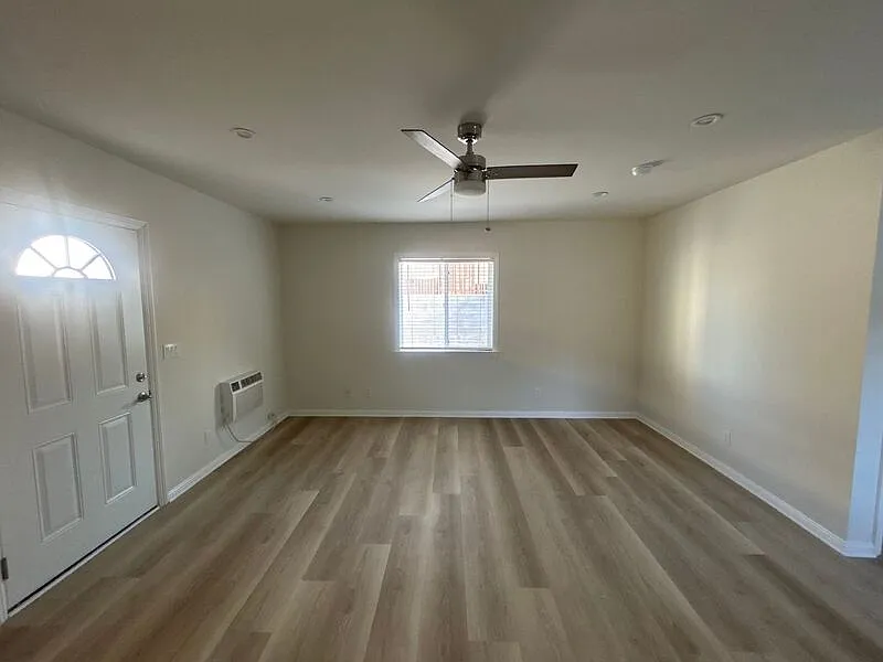 1 bed, 1.0 bath, 1000 sqft, $1,950 — Photo 4