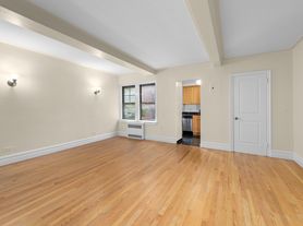 95 Christopher St