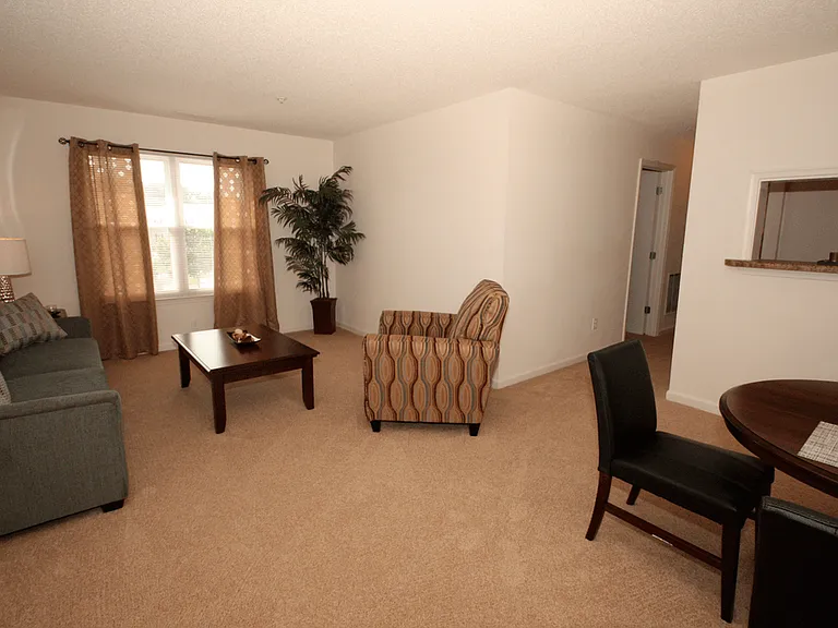 The Landings at Markhams Grant Apartments — Photo 22
