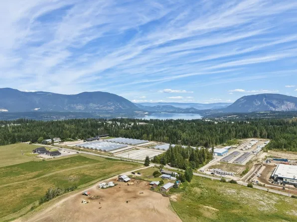 3580 20th Ave SE, Salmon Arm, BC V1E 1X9