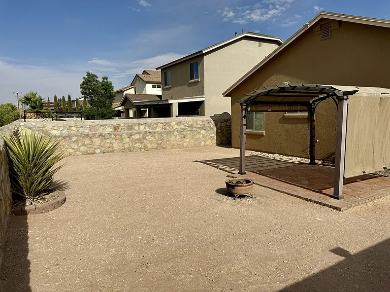 14741 Bobby Joe Hill Dr — Photo 12