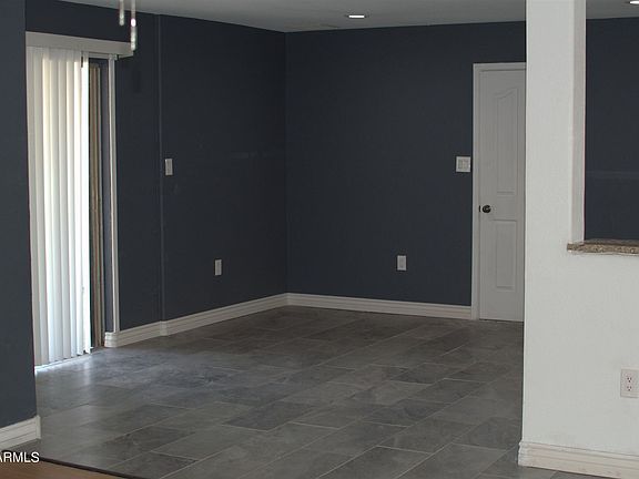 5th image of 4711 N 32nd Ave