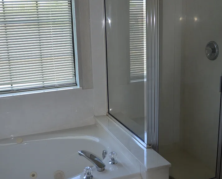 2521 Creek Dr — Photo 11