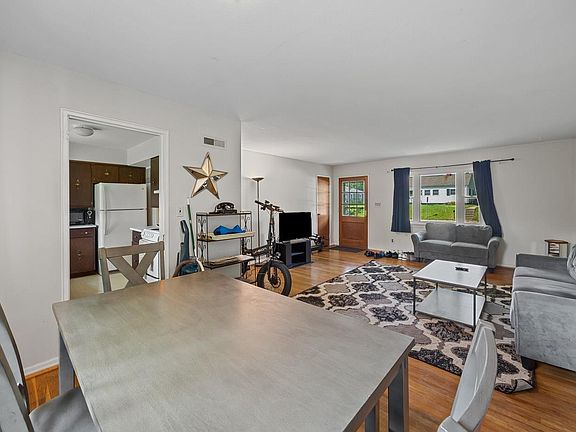 4th image of 309 Highland Dr