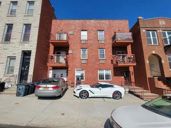 563 20th Street image 1 of 12