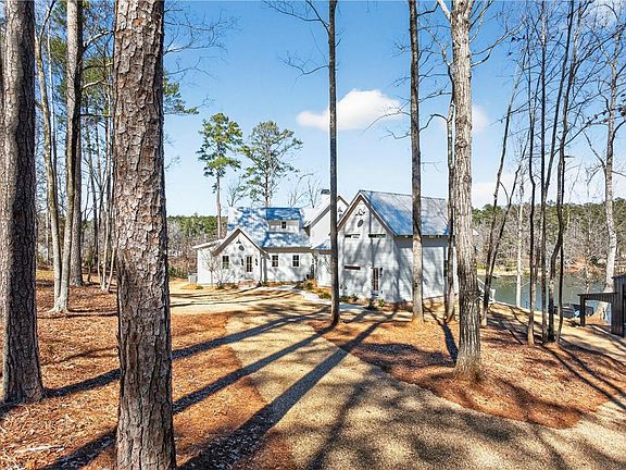 2nd image of 98 Bagley Rd