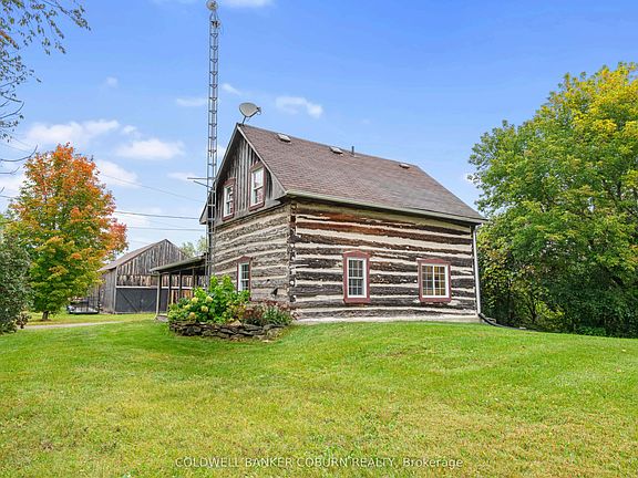 2nd image of 544 Craig Rd