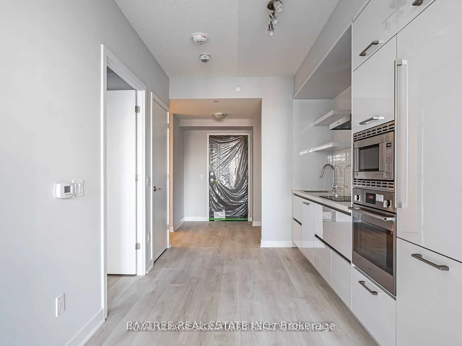 2 bed, $2,300 — Photo 4