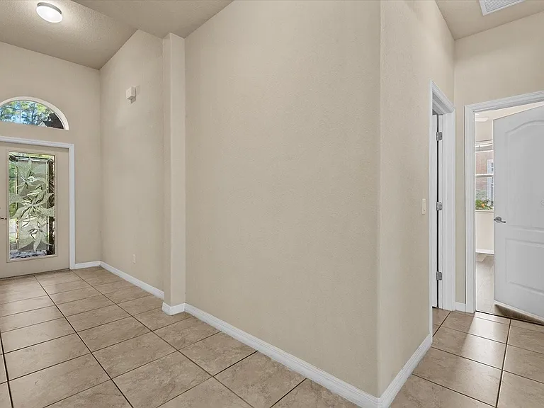 11711 Breadfruit Ln — Photo 3