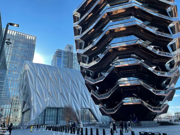 430 West 34th Street image 13 of 17