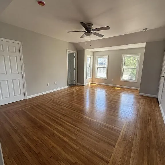 133 Bogle St — Photo 5